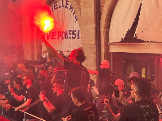 FOTO TBW – La festa della Virtus in Piazza Maggiore dopo la conquista dell’Eurocup- immagine 5