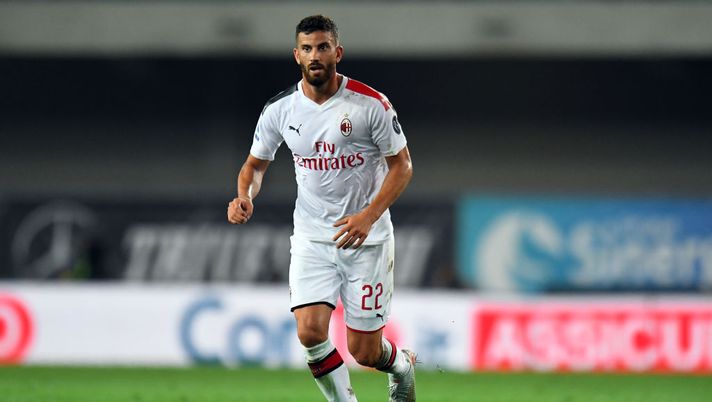 VERONA, ITALY - SEPTEMBER 15: Mateo Musacchio of AC Milan in action during the Serie A match between Hellas Verona and AC Milan at Stadio Marcantonio Bentegodi on September 15, 2019 in Verona, Italy. (Photo by Alessandro Sabattini/Getty Images) VERONA, ITALY - SEPTEMBER 15: Mateo Musacchio of AC Milan in action during the Serie A match between Hellas Verona and AC Milan at Stadio Marcantonio Bentegodi on September 15, 2019 in Verona, Italy. (Photo by Alessandro Sabattini/Getty Images)