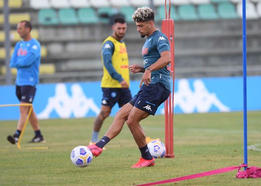 CASTEL DI SANGRO, ITALY - SEPTEMBER 02: Kevin Malcuit of Napoli during SSC Napoli Training Camp on September 02, 2020 in Castel di Sangro, Italy. (Photo by SSC NAPOLI/SSC NAPOLI via Getty Images) CASTEL DI SANGRO, ITALY - SEPTEMBER 02: Kevin Malcuit of Napoli during SSC Napoli Training Camp on September 02, 2020 in Castel di Sangro, Italy. (Photo by SSC NAPOLI/SSC NAPOLI via Getty Images)