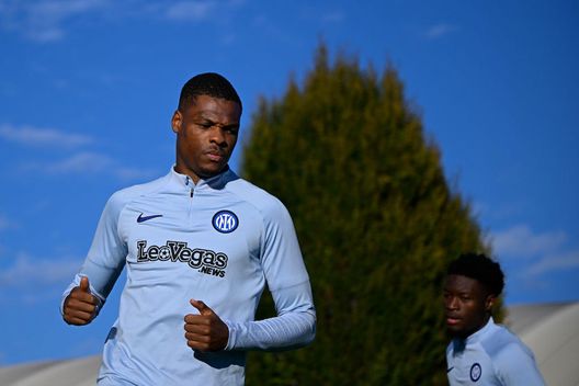 TS – Dumfries in ritardo di condizione. E il rinnovo è sempre più lontano- immagine 3