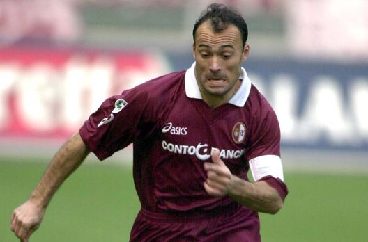 9 Dec 2001: Antonino Asta of Torino in action during the Serie A 14th Round League match played between Torino and Atalanta played at the Delle Alpi Stadium in Torino Italy. DIGITAL IMAGE. Mandatory Credit: Grazia Neri/ALLSPORT 9 Dec 2001: Antonino Asta of Torino in action during the Serie A 14th Round League match played between Torino and Atalanta played at the Delle Alpi Stadium in Torino Italy. DIGITAL IMAGE. Mandatory Credit: Grazia Neri/ALLSPORT