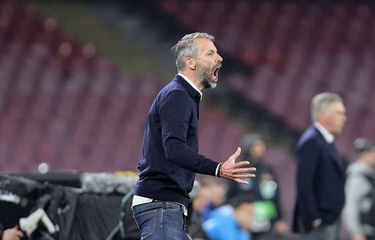 NAPLES, ITALY - MARCH 07: Coach of Red Bull Salzburg Marco Rose gestures during the UEFA Europa League Round of 16 First Leg match between S.S.C. Napoli and Red Bull Salzburg at Stadio San Paolo on March 7, 2019 in Naples, Italy. (Photo by Francesco Pecoraro/Getty Images) Real Madrid-Lipsia, le probabili formazioni: Sesko sfida Vinicius e Rodrygo. Ok Olmo- immagine 2