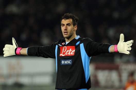 TURIN, ITALY - MARCH 30: Antonio Rosati of SSC Napoli gestures during the Serie A match between Torino FC and SSC Napoli at Stadio Olimpico di Torino on March 30, 2013 in Turin, Italy. (Photo by Valerio Pennicino/Getty Images) TURIN, ITALY - MARCH 30: Antonio Rosati of SSC Napoli gestures during the Serie A match between Torino FC and SSC Napoli at Stadio Olimpico di Torino on March 30, 2013 in Turin, Italy. (Photo by Valerio Pennicino/Getty Images)