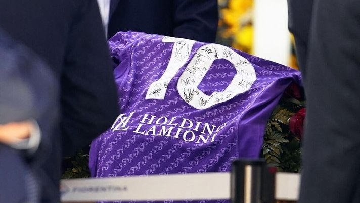 Uniti nel dolore: la Fiorentina si prende per mano e riparte nel nome di Barone - immagine 1