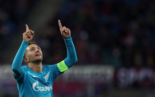  LEIPZIG, GERMANY - MARCH 08: Domenico Criscito of FC Zenit Saint Petersburg celebrates after scoring his team's first goal during the UEFA Europa League Round of 16 match between RB Leipzig and Zenit St Petersburg at the Red Bull Arena on March 8, 2018 in Leipzig, Germany. (Photo by Ronny Hartmann/Bongarts/Getty Images) 
