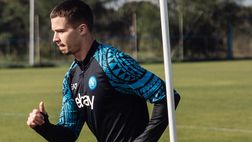 FOTO Dendoncker e la compagna innamorati di Napoli: Il paese più bello della Terra”