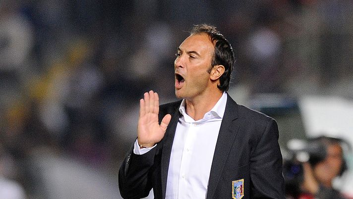 NOVARA, ITALY - SEPTEMBER 08: Pierluigi Casiraghi head coach of Italy during the UEFA U21 Championship Group 3 qualifying match between Italy and Luxembourg at at Silvio Piola Stadium on September 8, 2009 in Novara, Italy. (Photo by Dino Panato/Getty Images) NOVARA, ITALY - SEPTEMBER 08: Pierluigi Casiraghi head coach of Italy during the UEFA U21 Championship Group 3 qualifying match between Italy and Luxembourg at at Silvio Piola Stadium on September 8, 2009 in Novara, Italy. (Photo by Dino Panato/Getty Images)