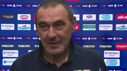 Sarri: “Ho detto ai ragazzi di giocare liberi. Con la Premier non c’è confronto”