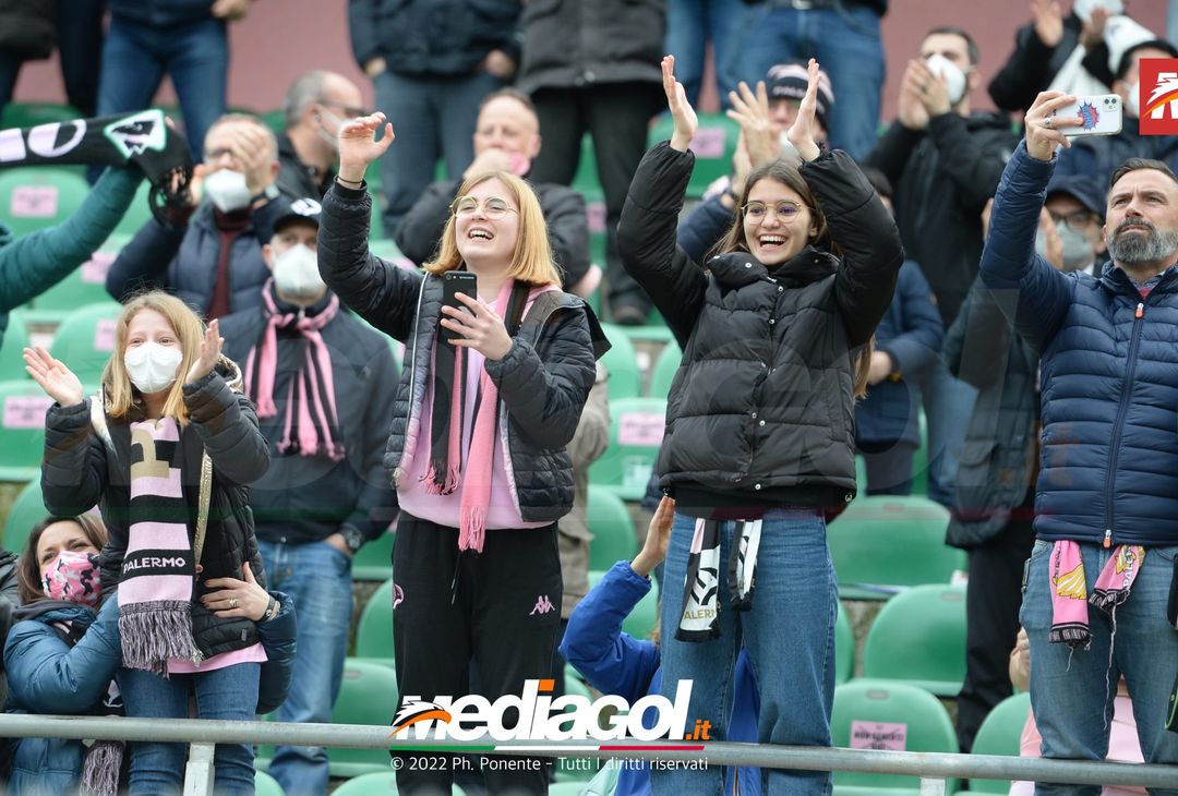 FOTO, i tifosi allo stadio per Palermo – Turris 5-0 (Gallery) - immagine 2