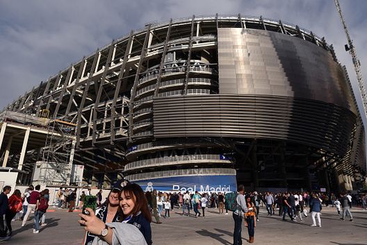 (Photo by Denis Doyle/Getty Images) Derby di Madrid verso il sold out: 180 euro il costo del biglietto più caro- immagine 2