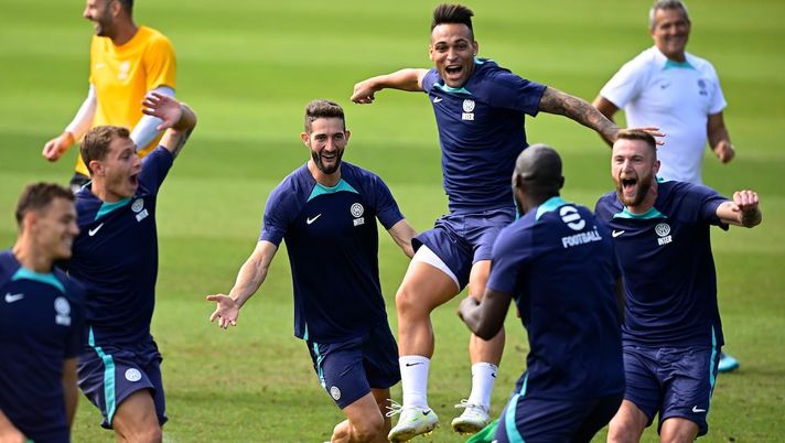 Inter, siparietto in allenamento: tunnel di Gagliardini a Lukaku. Ma Romelu nega! - immagine 1