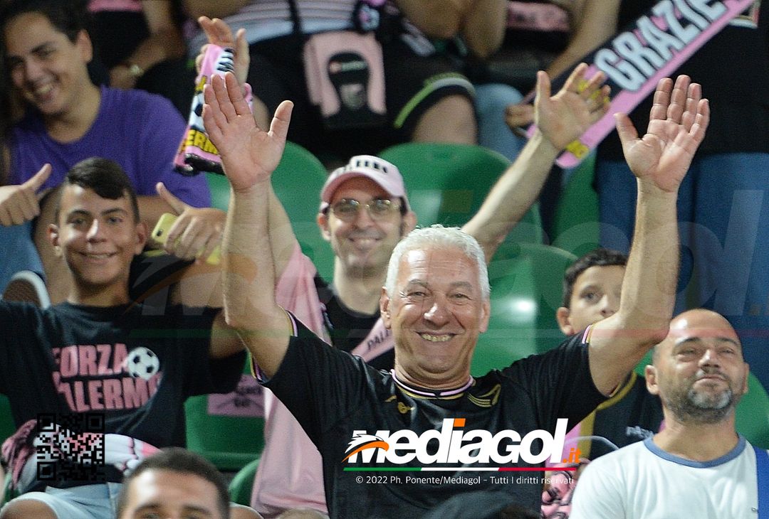 FOTOTIFO, Palermo-Ascoli 2-3: i tifosi allo stadio “Renzo Barbera” (Gallery) - immagine 77