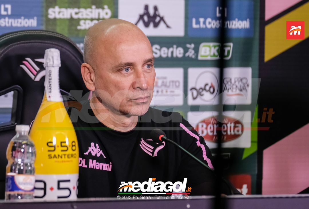 FOTO PALERMO, verso il l’Ascoli: Mister Eugenio Corini in sala stampa (Gallery) - immagine 11