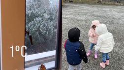 VIDEO / A casa di Georgina e Cristiano Ronaldo nevica: le immagini incantate