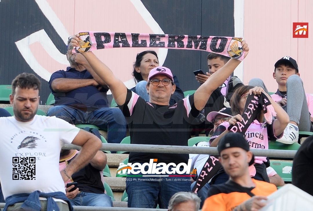 FOTOTIFO Palermo-Cittadella 0-0, i tifosi allo Stadio “Renzo Barbera” (Gallery) - immagine 17