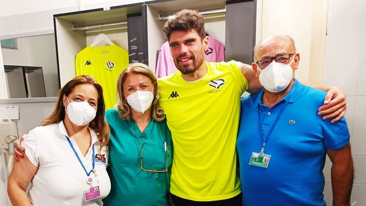 Palermo, vaccinata tutta la squadra. Faraoni: &#8220;Tifosi prendano esempio&#8221; 