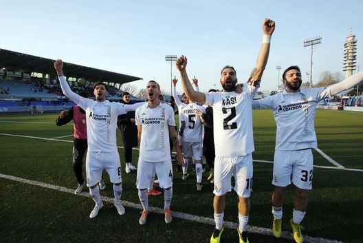 Derby Novara-Pro Vercelli, il petardo non passa inosservato: 2 anni di Daspo con denuncia- immagine 2