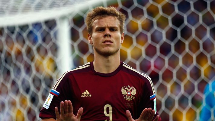CURITIBA, BRAZIL - JUNE 26: Alexander Kokorin of Russia celebrates scoring his team's first goal during the 2014 FIFA World Cup Brazil Group H match between Algeria and Russia at Arena da Baixada on June 26, 2014 in Curitiba, Brazil. (Photo by Clive Rose/Getty Images) CURITIBA, BRAZIL - JUNE 26: Alexander Kokorin of Russia celebrates scoring his team's first goal during the 2014 FIFA World Cup Brazil Group H match between Algeria and Russia at Arena da Baixada on June 26, 2014 in Curitiba, Brazil. (Photo by Clive Rose/Getty Images)