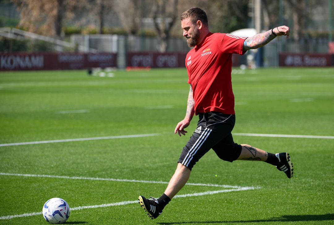 Roma, l’allenamento a Trigoria: lavoro individuale per Dybala -FOTOGALLERY - immagine 26