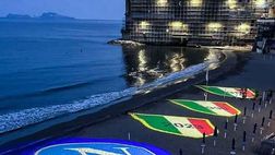 Napoli, a Posillipo è comparso sulla spiaggia il terzo scudetto