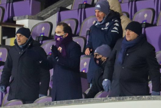GERMOGLI PH 10 GENNAIO 2020 CAMPIONATO SERIE A DI CALCIO STADIO ARTEMIO FRANCHI FIORENTINA VS CAGLIARI NELLA FOTO COMMISSO JOSEPH E BARONE GERMOGLI PH 10 GENNAIO 2020 CAMPIONATO SERIE A DI CALCIO STADIO ARTEMIO FRANCHI FIORENTINA VS CAGLIARI NELLA FOTO COMMISSO JOSEPH E BARONE