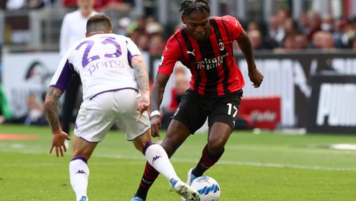 SERIE A – Milan-Fiorentina 1-0: decide il gol di Leao. I rossoneri allungano in vetta - immagine 1