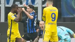 VIDEO / Inter-Verona, Acerbi e Dimarco festeggiano in faccia ad Henry dopo il rigore sbagliato