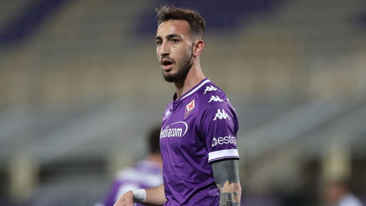 FLORENCE, ITALY - APRIL 11: Gaetano Castrovilli of ACF Fiorentina looks on during the Serie A match between ACF Fiorentina and Atalanta BC at Stadio Artemio Franchi on April 11, 2021 in Florence, Italy. (Photo by Gabriele Maltinti/Getty Images) Fiorentina, buone notizie dopo i controlli per Castrovilli: la data per il rientro - immagine 1