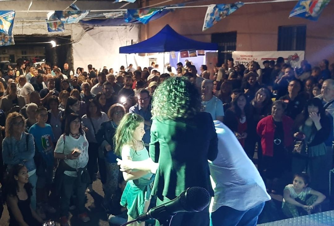 GALLERY I club UANM festeggiano lo Scudetto allo stadio Dall’Ara e dalle sedi - immagine 15