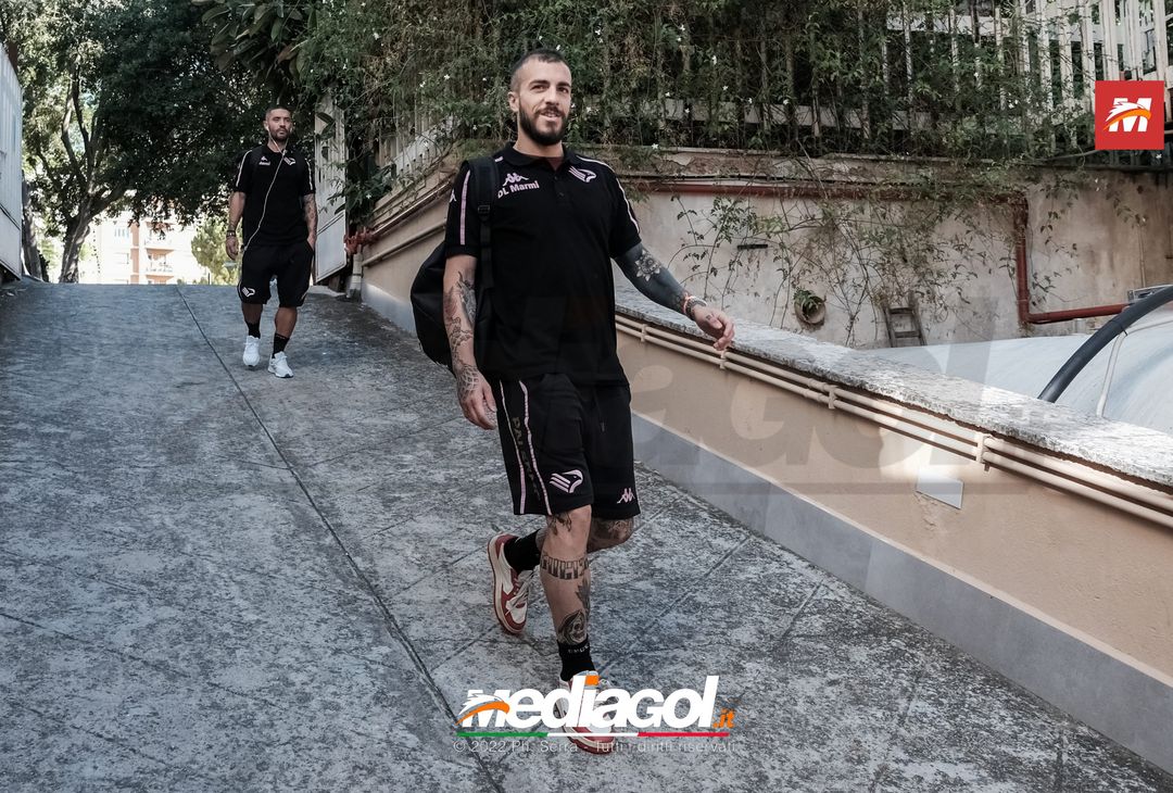 FOTO RITIRO PALERMO, i rosanero di Baldini arrivano in palestra (Gallery) - immagine 10