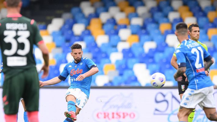 NAPLES, ITALY - APRIL 03: Dries Mertens of Napoli scores the 1-3 goal of Napoli during the Serie A match between SSC Napoli and FC Crotone at Stadio Diego Armando Maradona on April 03, 2021 in Naples, Italy. Sporting stadiums around Italy remain under strict restrictions due to the Coronavirus Pandemic as Government social distancing laws prohibit fans inside venues resulting in games being played behind closed doors. (Photo by SSC NAPOLI/SSC NAPOLI via Getty Images) NAPLES, ITALY - APRIL 03: Dries Mertens of Napoli scores the 1-3 goal of Napoli during the Serie A match between SSC Napoli and FC Crotone at Stadio Diego Armando Maradona on April 03, 2021 in Naples, Italy. Sporting stadiums around Italy remain under strict restrictions due to the Coronavirus Pandemic as Government social distancing laws prohibit fans inside venues resulting in games being played behind closed doors. (Photo by SSC NAPOLI/SSC NAPOLI via Getty Images)