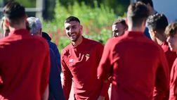 Roma, Mkhitaryan e Pellegrini in gruppo. A parte i nazionali rientrati oggi