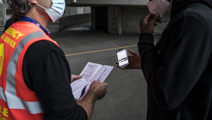 Thuram fuori San Siro - @Borussia Twitter 