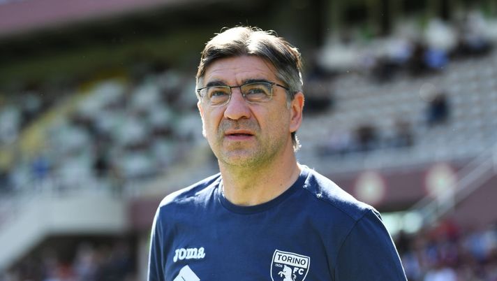 TURIN, ITALY - APRIL 16: Ivan Juric, Head Coach of Torino FC, looks on prior to the Serie A match between Torino FC and Salernitana at Stadio Olimpico di Torino on April 16, 2023 in Turin, Italy. (Photo by Valerio Pennicino/Getty Images) Juric: “Sanabria gioca finché regge. Miranchuk prende farmaci, lui con Vlasic…” - immagine 1