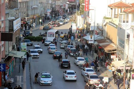 Critiche in città per la qualità del derby... Il Besiktas non perde ma non piace: è stato il derby del “fuorigioco”- immagine 2