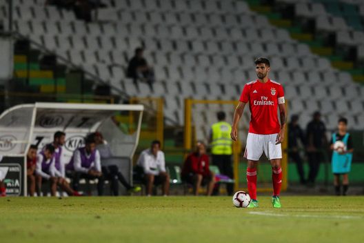 SETUBAL, PORTUGAL - JULY 13: SL Benfica defender Lisandro Lopez from Argentina during the match between SL Benfica and Vitoria Setubal FC for the Internacional Tournament of Sadoat Estudio do Bonfim on July 13, 2018 in Setubal, Portugal. (Photo by Carlos Rodrigues/Getty Images) SETUBAL, PORTUGAL - JULY 13: SL Benfica defender Lisandro Lopez from Argentina during the match between SL Benfica and Vitoria Setubal FC for the Internacional Tournament of Sadoat Estudio do Bonfim on July 13, 2018 in Setubal, Portugal. (Photo by Carlos Rodrigues/Getty Images)