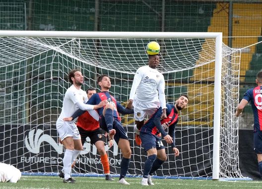 Facebok Giugliano CAMPANIA FELIX – Il Benevento non ingrana, rinascita Turris. Testa a testa tra Paganese e Sorrento- immagine 3