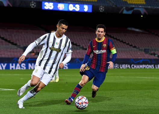 Cristiano Ronaldo Messi (getty images) Anelka duro: “Le carriere di Cristiano Ronaldo e Messi sono giunte al termine”- immagine 2