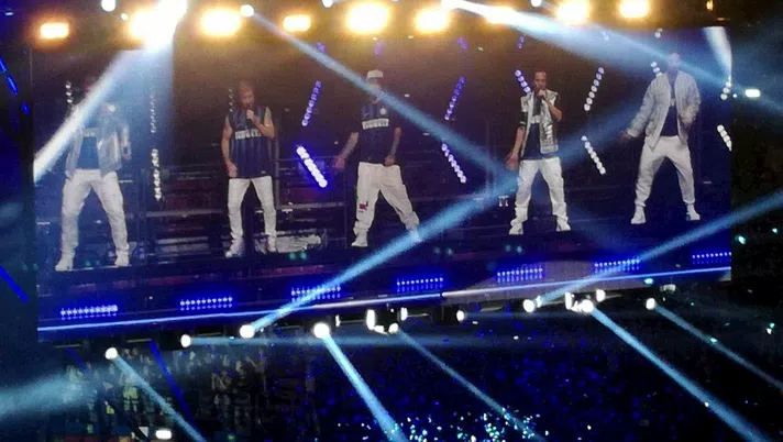Backstreet Boys, concerto a Milano con la maglia dell&#8217;Inter: arriva anche la risposta del club