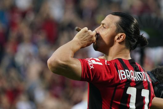 (Photo by Pier Marco Tacca/AC Milan via Getty Images) Le repliche dei nasi di Ibra all’asta a Malmoe: tifosi ancora arrabbiati per l’Hammarby- immagine 6
