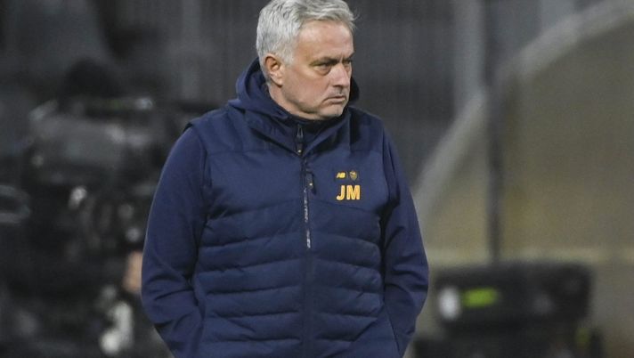 Getty Images Mourinho contro il IV uomo: “Espulso per colpa sua, mi ha mancato di rispetto” - immagine 1