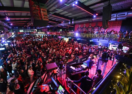 LONDON, ENGLAND - OCTOBER 04: AC Milan Fan Event at Boxpark Wembley on October 04, 2022 in London, England. (Photo by AC Milan/AC Milan via Getty Images) LONDON, ENGLAND - OCTOBER 04: AC Milan Fan Event at Boxpark Wembley on October 04, 2022 in London, England. (Photo by AC Milan/AC Milan via Getty Images)