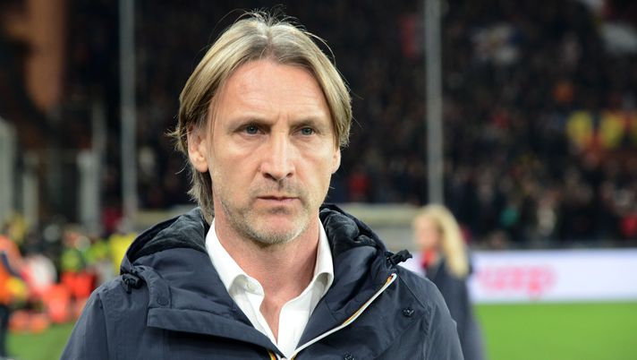 GENOA, ITALY - JANUARY 19: Davide Nicola head coach of Genoa CFC during the Serie A match between Genoa CFC and  AS Roma at Stadio Luigi Ferraris on January 19, 2020 in Genoa, Italy. (Photo by Paolo Rattini/Getty Images) 