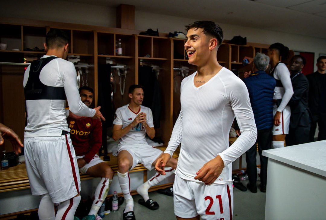 La Roma in finale di Europa League: che festa negli spogliatoi – FOTO GALLERY - immagine 19