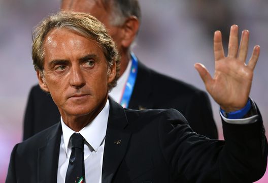 FLORENCE, ITALY - SEPTEMBER 02: Roberto Mancini head coach of Italy gestures during the 2022 FIFA World Cup Qualifier match between Italy and Bulgaria at Artemio Franchi on September 02, 2021 in Florence, Italy. (Photo by Alessandro Sabattini/Getty Images) FLORENCE, ITALY - SEPTEMBER 02: Roberto Mancini head coach of Italy gestures during the 2022 FIFA World Cup Qualifier match between Italy and Bulgaria at Artemio Franchi on September 02, 2021 in Florence, Italy. (Photo by Alessandro Sabattini/Getty Images)