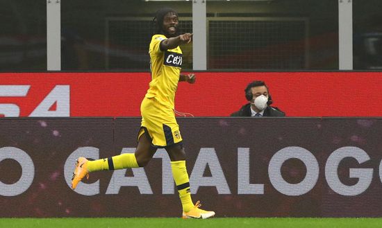 MILAN, ITALY - OCTOBER 31: Gervinho of Parma Calcio celebrates his second goal during the Serie A match between FC Internazionale and Parma Calcio at Stadio Giuseppe Meazza on October 31, 2020 in Milan, Italy. (Photo by Marco Luzzani/Getty Images) MILAN, ITALY - OCTOBER 31: Gervinho of Parma Calcio celebrates his second goal during the Serie A match between FC Internazionale and Parma Calcio at Stadio Giuseppe Meazza on October 31, 2020 in Milan, Italy. (Photo by Marco Luzzani/Getty Images)