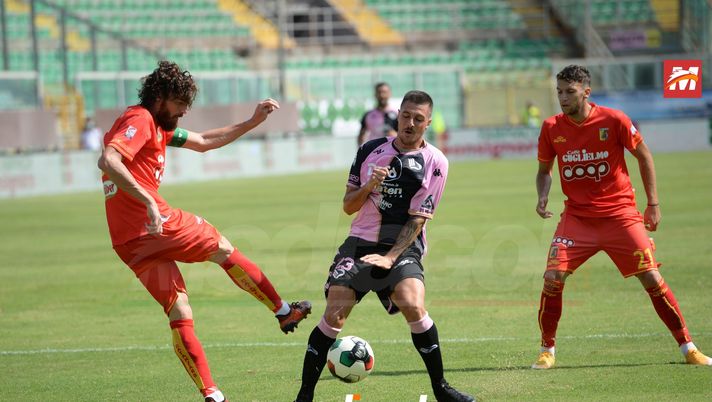 SONDAGGIO: Vota il MIGLIORE in campo di Palermo-Catanzaro 0-0 