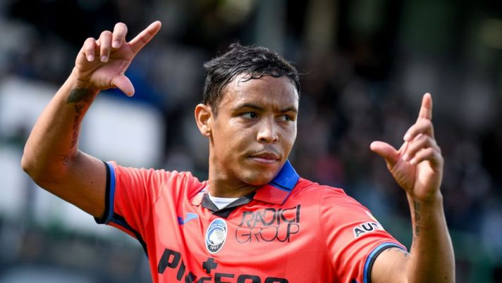 VENICE, ITALY - APRIL 23: Luis Muriel of Atalanta during the Serie A match between Venezia FC and Atalanta BC at Stadio Pier Luigi Penzo on April 23, 2022 in Venice, Italy. (Photo by Maurizio Lagana/Getty Images) Juve, la Gazzetta: “Muriel in lista se va via Morata, idea seria per giugno” - immagine 1