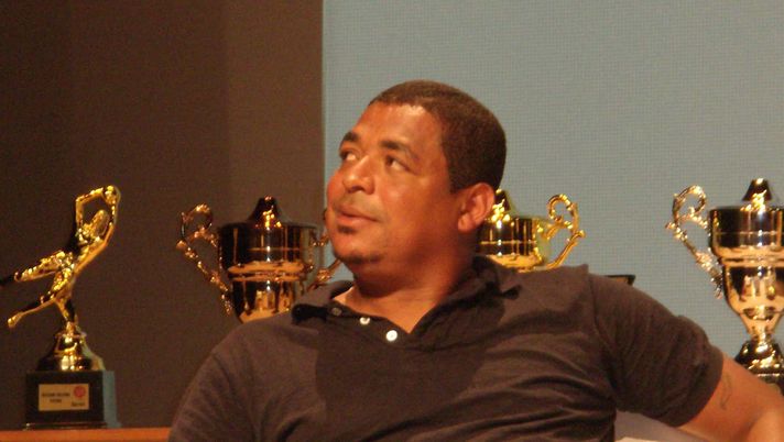 Campione con il Brasile e passato nell’Inter: oggi il brasiliano Vampeta vive con 600€. Campione con il Brasile e passato nell’Inter: oggi il brasiliano Vampeta vive con 600€. - immagine 1