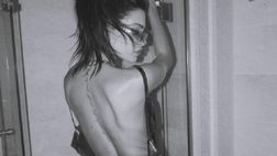 SOCIAL / “Back in black”: scatto provocante di Lady Djordjevic